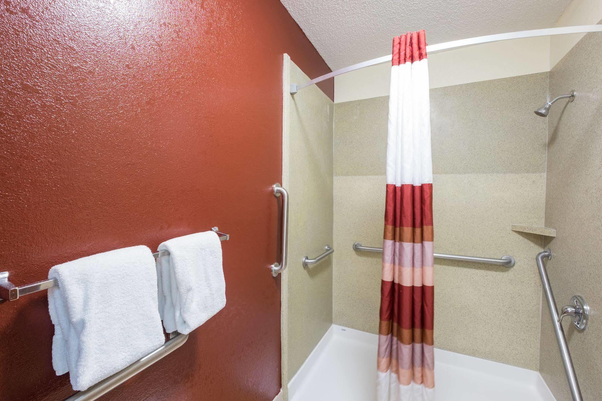 Red Roof Inn & Suites Savannah Gateway Georgetown Exterior foto