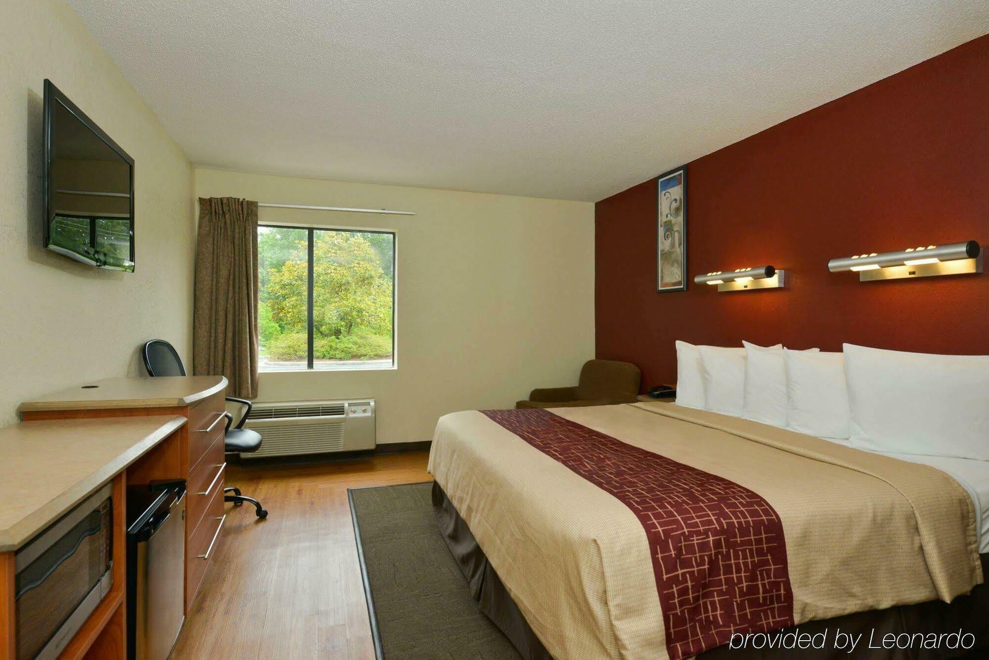 Red Roof Inn & Suites Savannah Gateway Georgetown Exterior foto